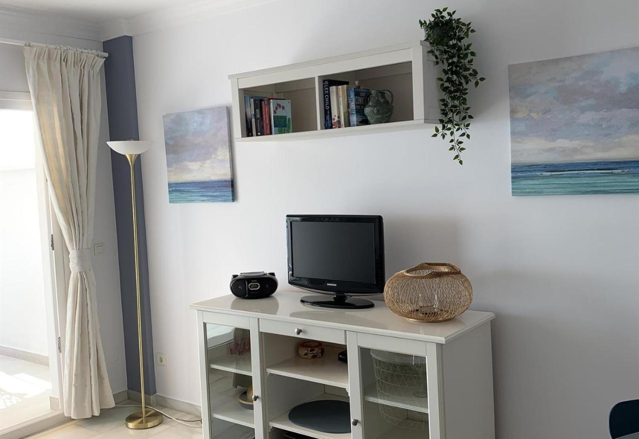 Lovely Apartment At The Beach Nerja Kültér fotó